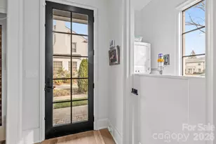 1344 Biltmore Dr, Charlotte, NC 28207 - Photo 15