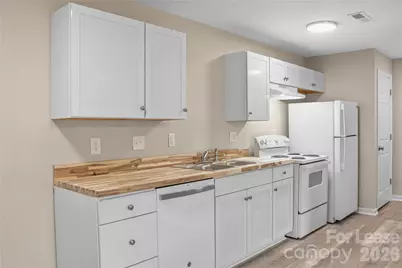 300 E Gold Street #3, Kings Mountain, NC 28086 - Photo 5