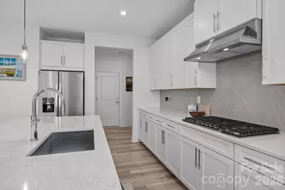 6018 Valehaven Place, Charlotte, NC 28269 - Photo 9