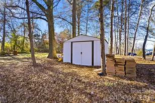 7775 Marlette Ln, Sherrills Ford, NC 28673 - Photo 35