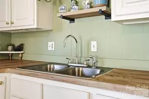 7775 Marlette Ln, Sherrills Ford, NC 28673 - Photo 13