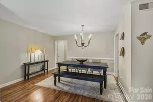 7034 Quail Hill Rd, Charlotte, NC 28210 - Photo 5