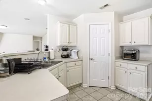 2260 Wexford Way, Statesville, NC 28625 - Photo 15