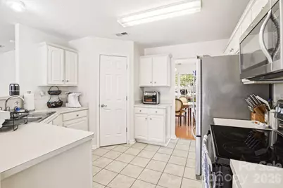 2260 Wexford Way, Statesville, NC 28625 - Photo 17