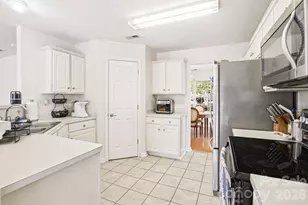 2260 Wexford Way, Statesville, NC 28625 - Photo 13