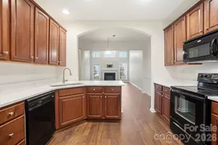 284 Garnet Ct, Fort Mill, SC 29708 - Photo 7