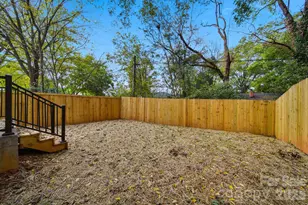 105 N Smallwood Pl, Charlotte, NC 28216 - Photo 27