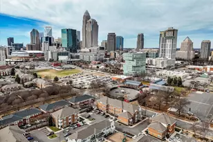 503 E 9th St, Charlotte, NC 28202 - Photo 31