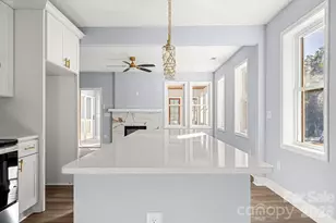 1011 N 14th St, Bessemer City, NC 28016 - Photo 9