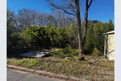 40 Poplar Street, Great Falls, SC 29055 - Photo 1