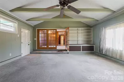 3159 Cheryl Drive, Hendersonville, NC 28792 - Photo 11