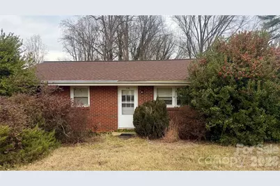 130 31st Avenue NW, Hickory, NC 28601 - Photo 1