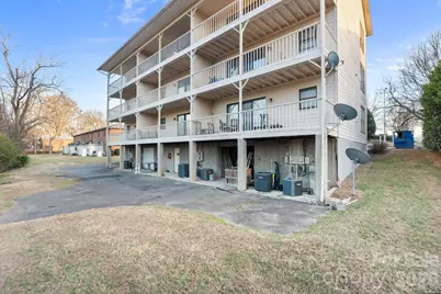 241 16th Avenue NE, Hickory, NC 28601 - Photo 7