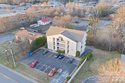 241 16th Avenue NE, Hickory, NC 28601 - Photo 5