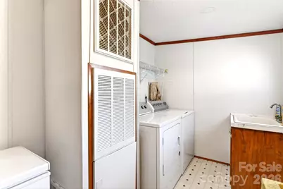 60 Buttercup Lane, Marion, NC 28752 - Photo 13