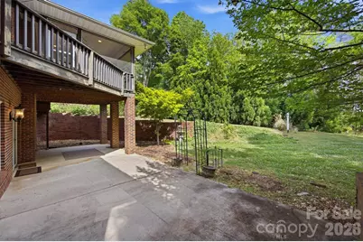 100 Crosscreek Drive, Morganton, NC 28655 - Photo 9