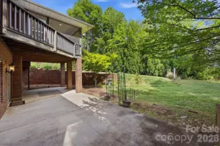 100 Crosscreek Dr, Morganton, NC 28655 - Photo 9