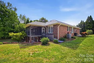 100 Crosscreek Dr, Morganton, NC 28655 - Photo 7