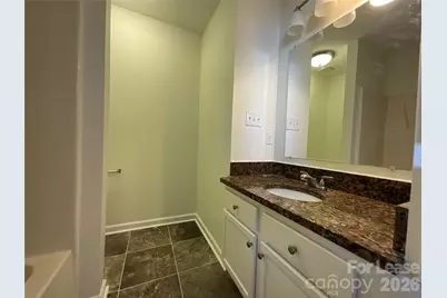 7809 Lennoxshire Lane, Charlotte, NC 28210 - Photo 13