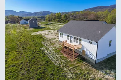 459 Waters Road, Hendersonville, NC 28792 - Photo 3