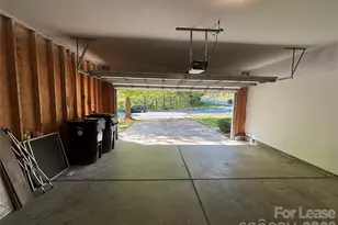 1701 Wilburn Park Ln NW, Charlotte, NC 28269 - Photo 33