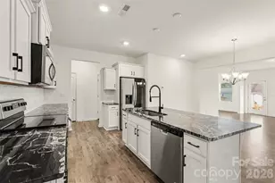 4013 Southern Pine Dr, Mount Holly, NC 28120 - Photo 9