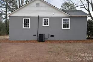 2629 Dallas Stanley Hwy, Stanley, NC 28164 - Photo 5