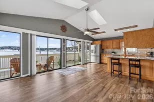 254 N Shoreline Dr, New London, NC 28127 - Photo 9