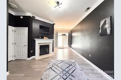 914 Hawthorne Bridge Court, Charlotte, NC 28204 - Photo 3