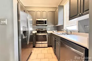 914 Hawthorne Bridge Ct, Charlotte, NC 28204 - Photo 5