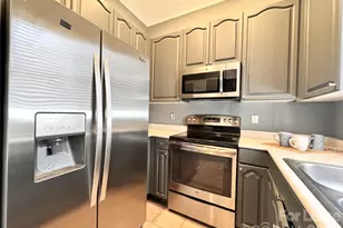 914 Hawthorne Bridge Ct, Charlotte, NC 28204 - Photo 7