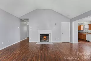 1709 Jeffrey Bryan Dr, Charlotte, NC 28213 - Photo 3