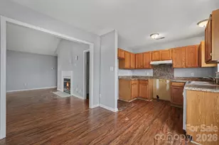 1709 Jeffrey Bryan Dr, Charlotte, NC 28213 - Photo 5