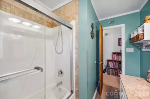 2600 Castlewood Dr, Gastonia, NC 28056 - Photo 17