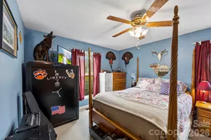 2600 Castlewood Dr, Gastonia, NC 28056 - Photo 9