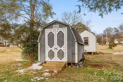 2600 Castlewood Drive, Gastonia, NC 28056 - Photo 23