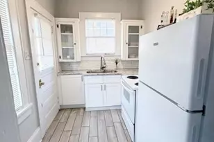 1817 Thomas Ave, Charlotte, NC 28205 - Photo 9