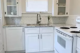 1817 Thomas Ave, Charlotte, NC 28205 - Photo 9