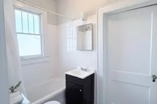 1817 Thomas Ave, Charlotte, NC 28205 - Photo 15