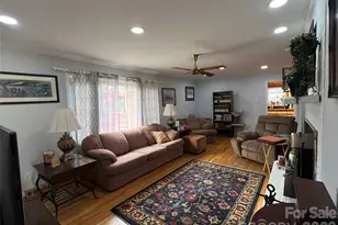 4635 Cloverdale Ave, Charlotte, NC 28212 - Photo 15