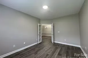 10676 Hill Point Ct, Charlotte, NC 28262 - Photo 19