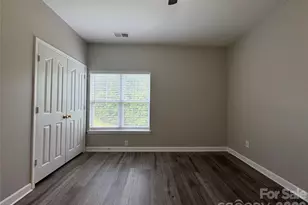 10676 Hill Point Ct, Charlotte, NC 28262 - Photo 17