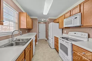 124 Deer Haven Dr, Statesville, NC 28625 - Photo 11