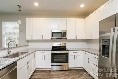 2611 Caroline Street, Statesville, NC 28625 - Photo 7