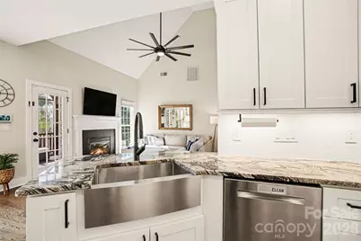 115 Rocky Trail Court, Fort Mill, SC 29715 - Photo 9