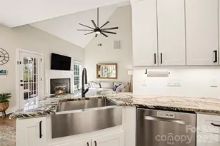 115 Rocky Trail Ct, Fort Mill, SC 29715 - Photo 9