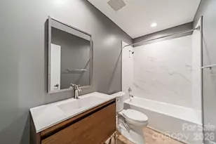 333 W Trade St, Charlotte, NC 28202 - Photo 19