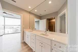 333 W Trade St, Charlotte, NC 28202 - Photo 15