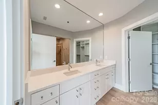 333 W Trade St, Charlotte, NC 28202 - Photo 13