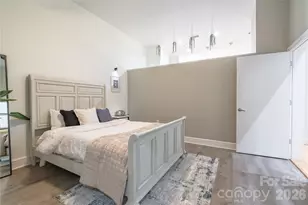 333 W Trade Street W, Charlotte, NC 28202 - Photo 9